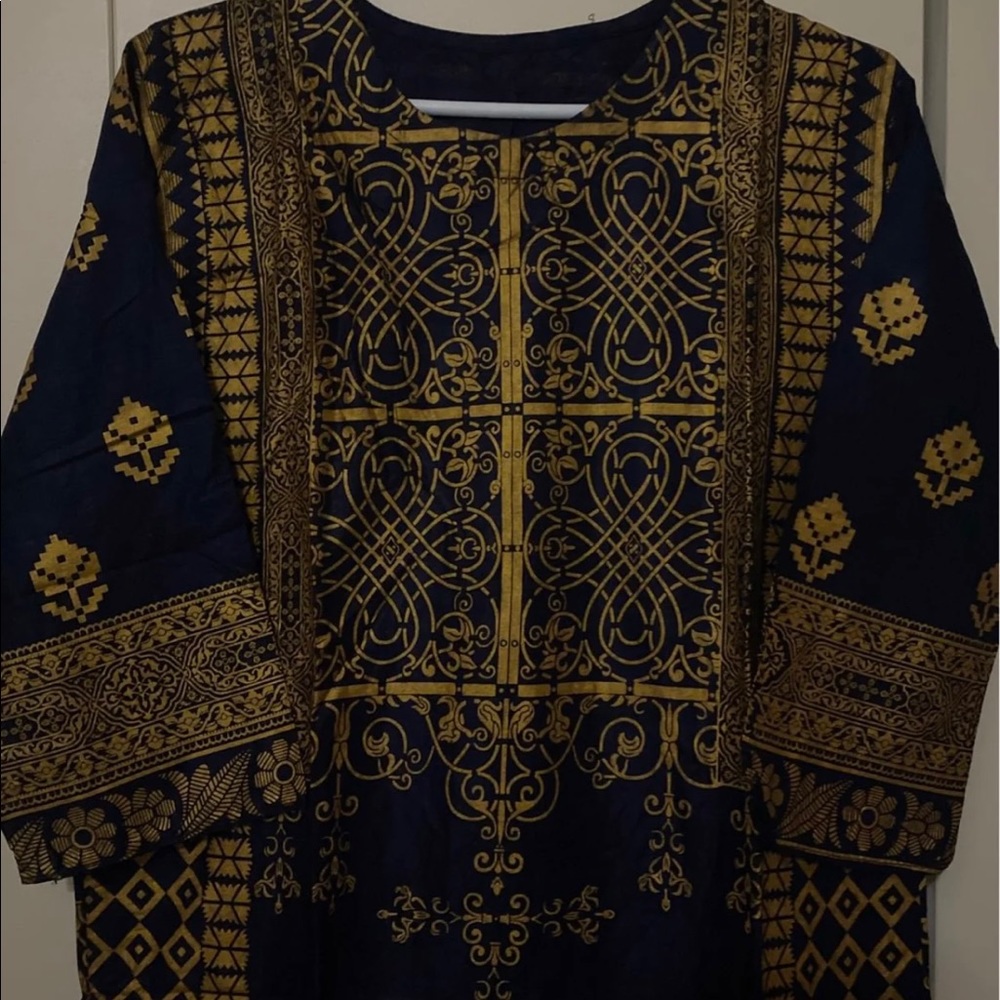 Kurti - Picture 2 of 3